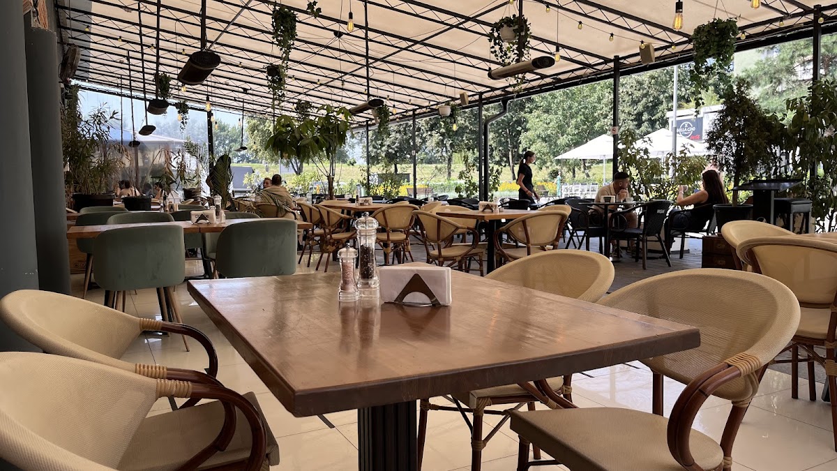 Cinque Bistro