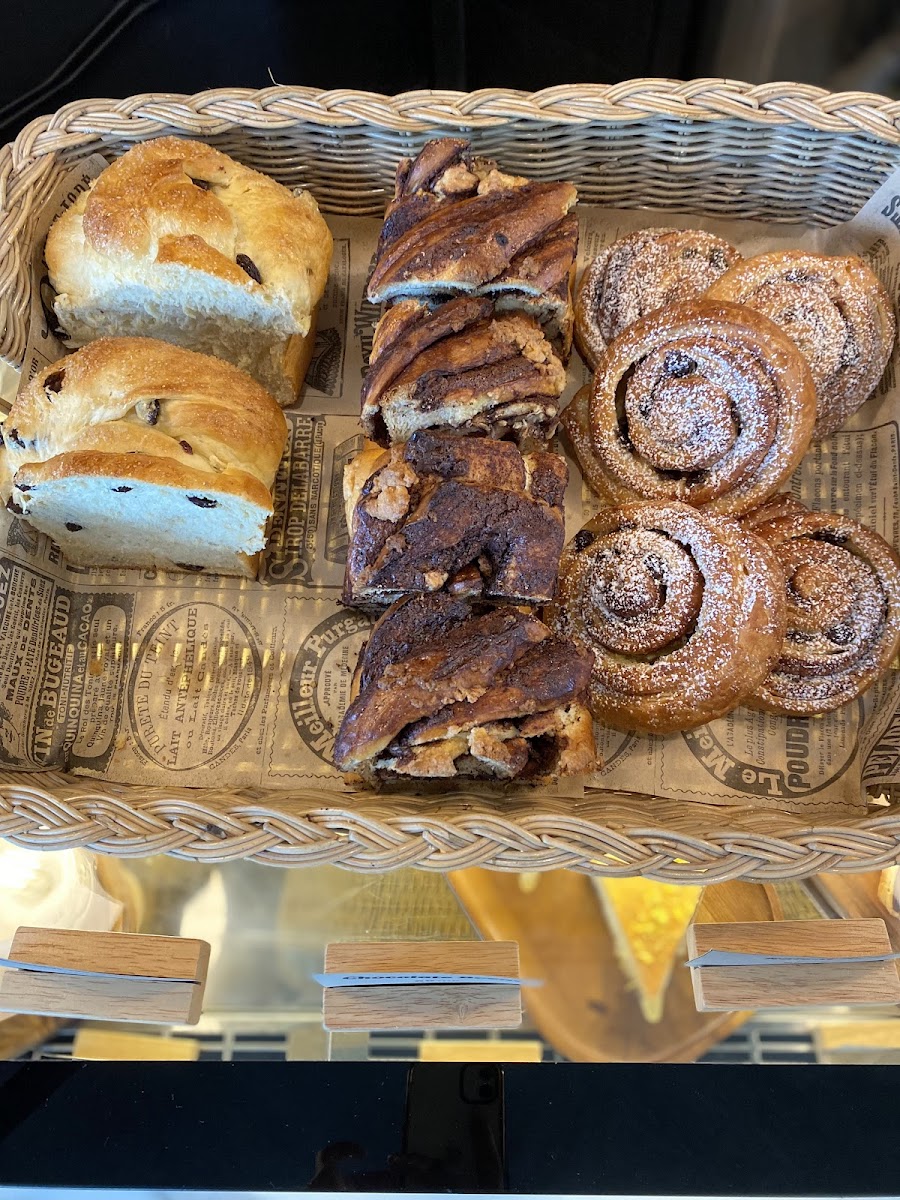 Cannelle Naiharn - Bakery & Co. Photo 7