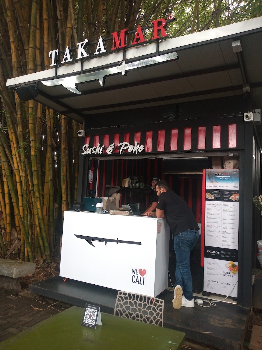 Takamar Sushi