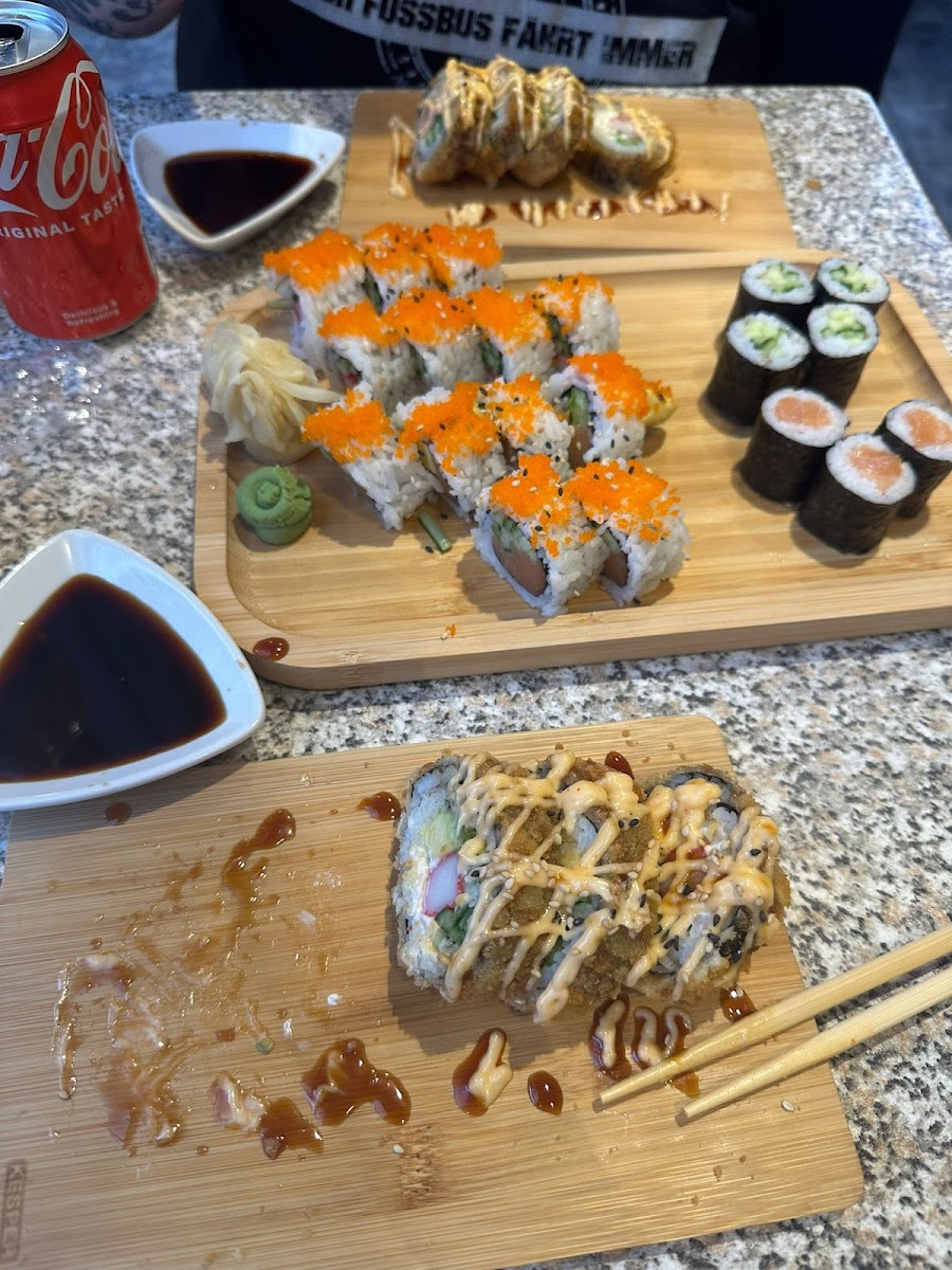 Sushi Hub Photo 9