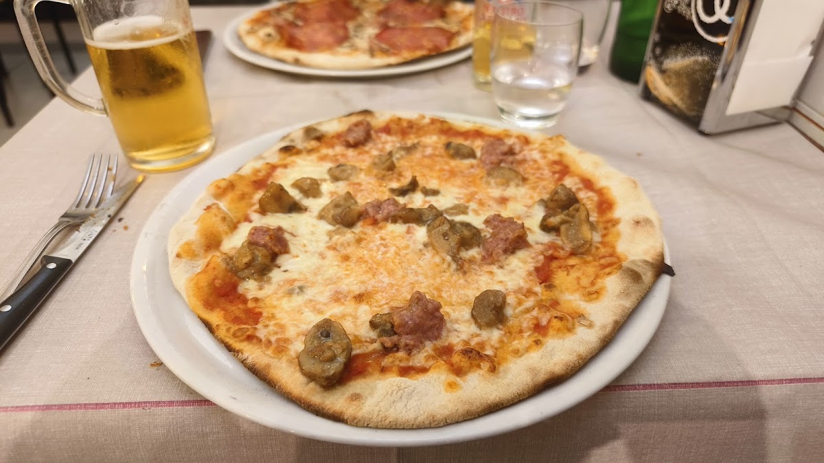 Cartoon Pizzeria Photo 2