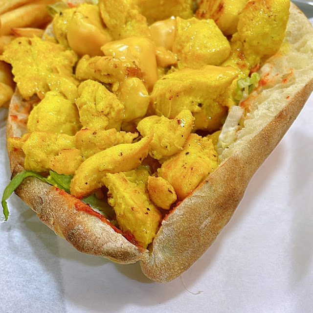 Sandwich Chicken Curry