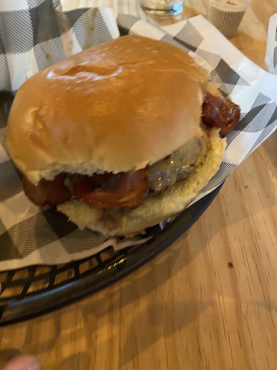 Blend Lab Tap House & Burgers Photo 6