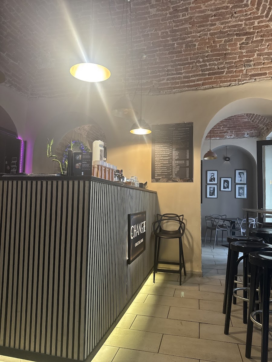 Change Pizzeria & Cocktail Bar Photo 4