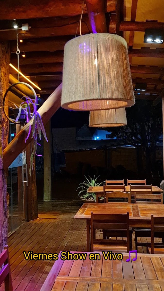 Ulises Pizzeria y Eventos