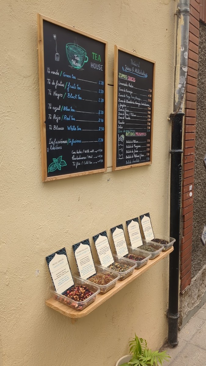 COFFEE & TEA HOUSE Photo Menu 4