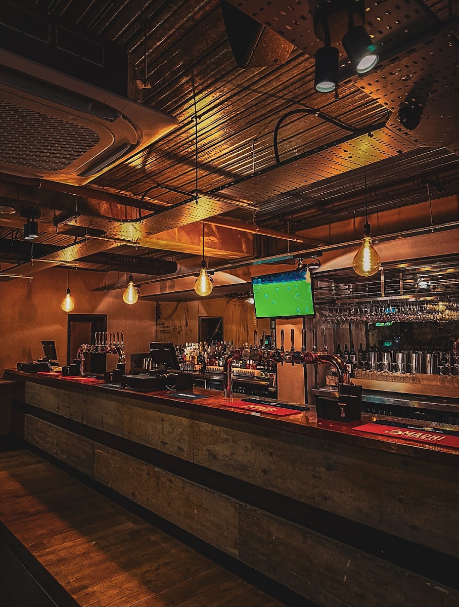 Abajo Bar & Grill