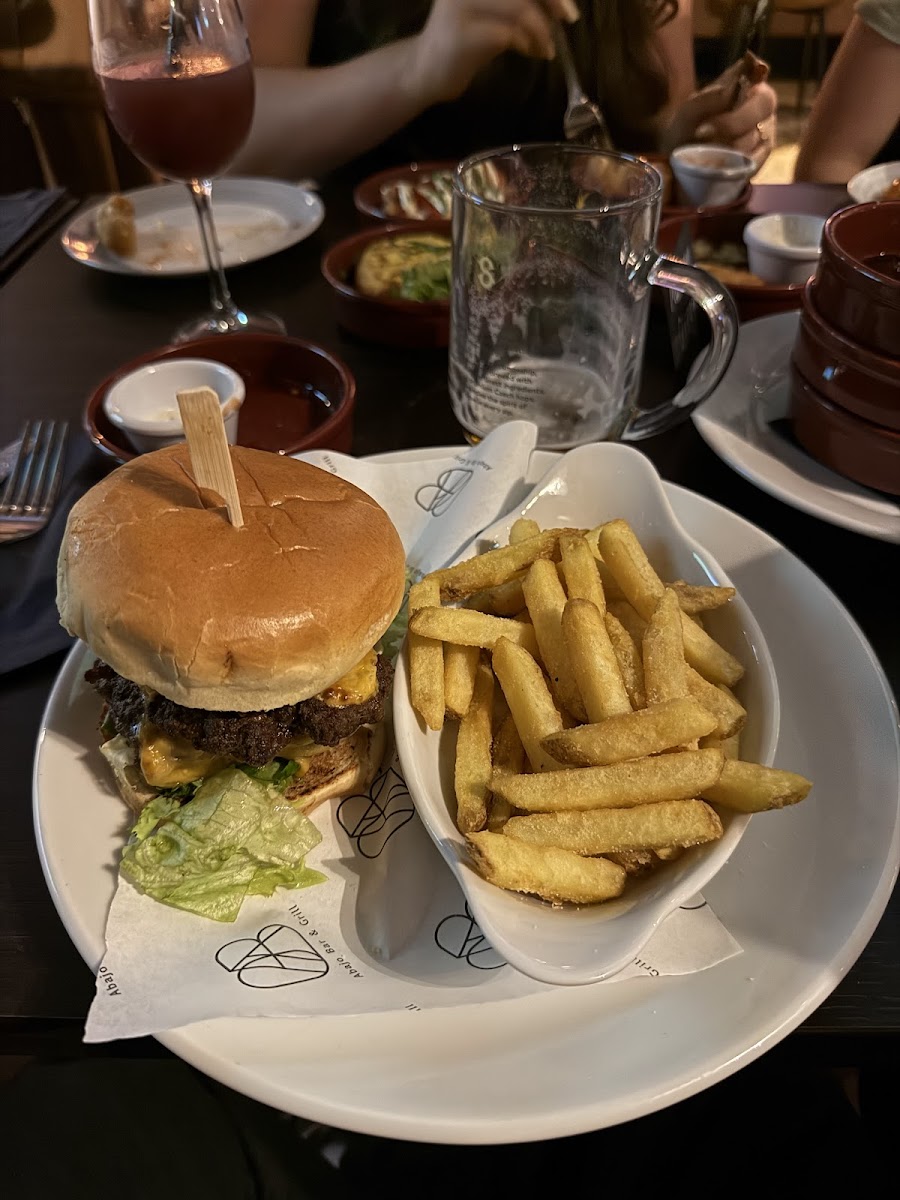 Abajo Bar & Grill Photo 4