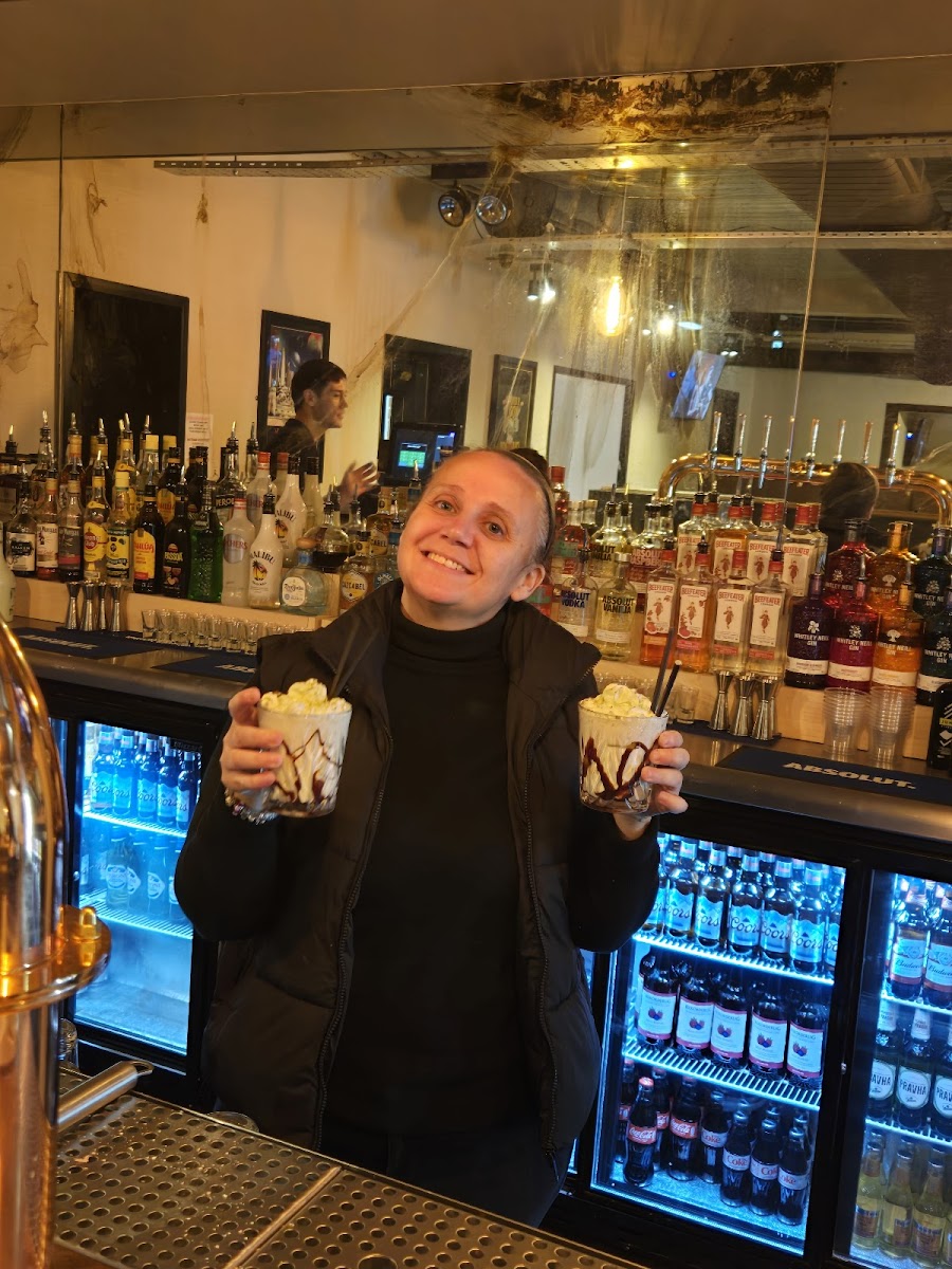 Abajo Bar & Grill Photo 6