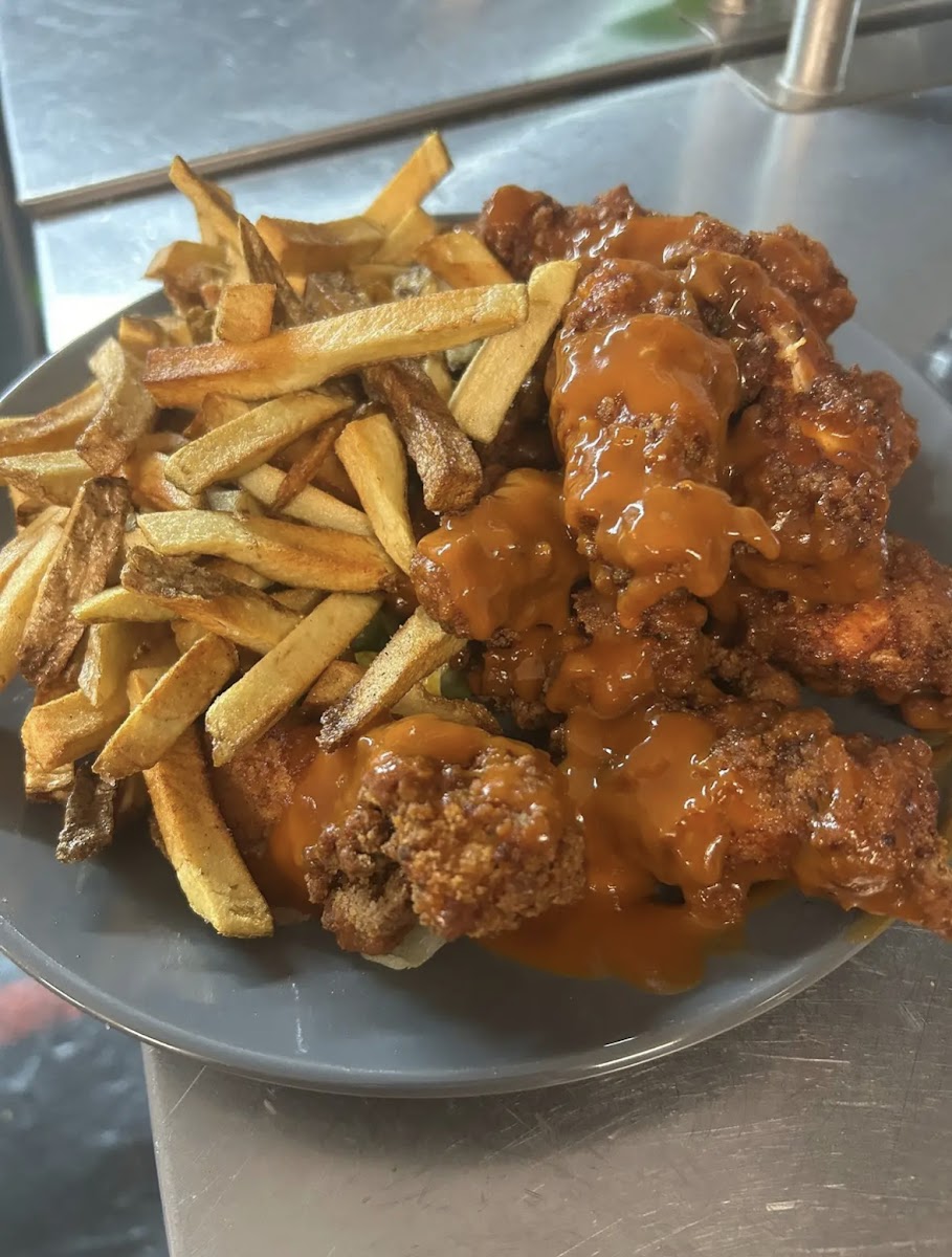 Macks Restaurant and Tavern Photo 6