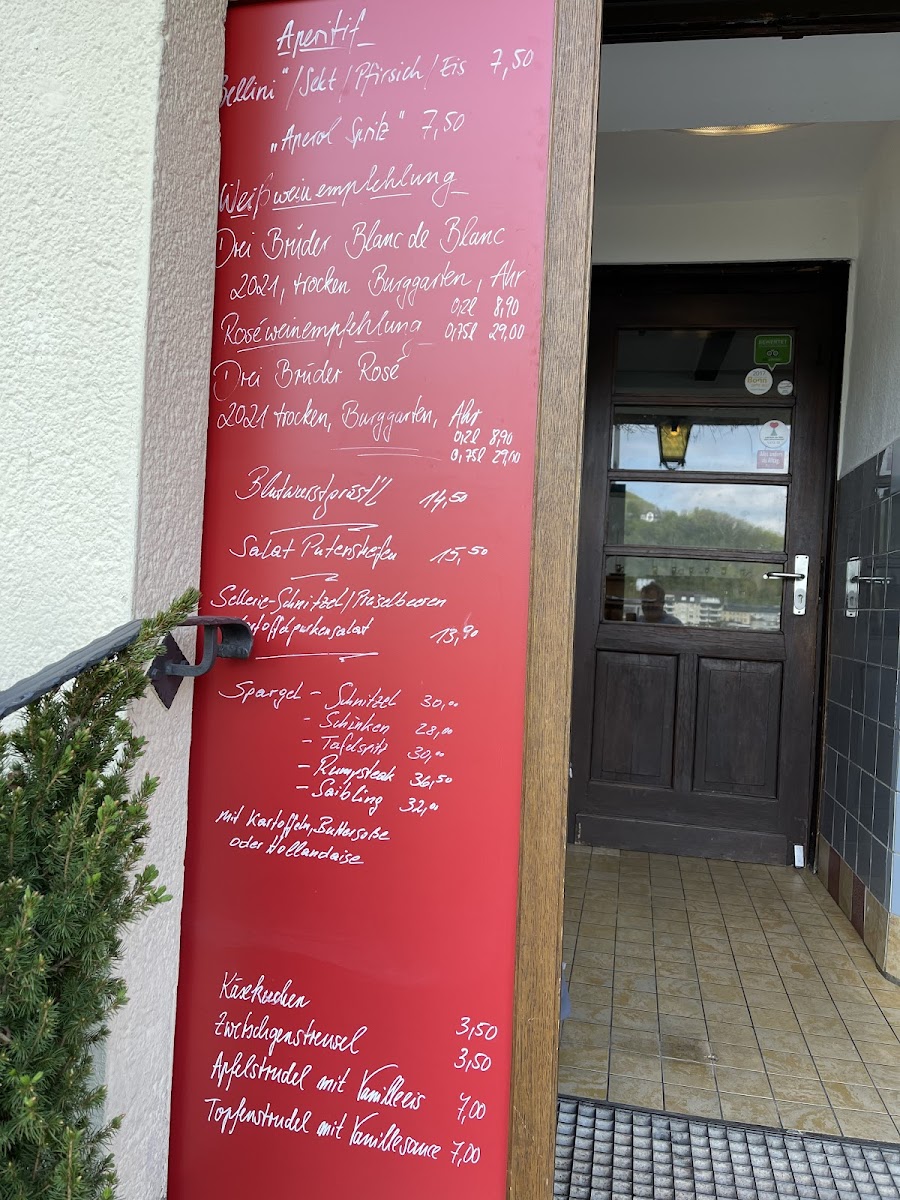 K.u.K. Weinhäuschen am Rhein Photo Menu 2