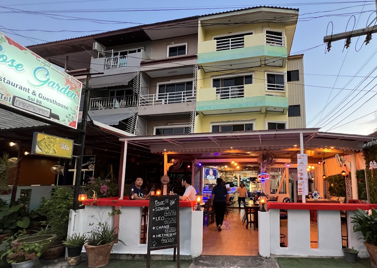 Rose Garden Guesthouse and Restaurant Soi 88