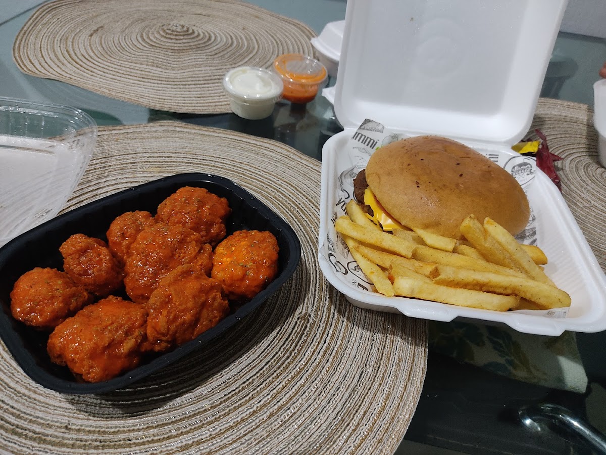 The Ramis Inc. Burger Photo 7