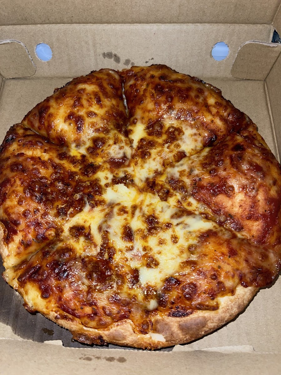 Pizza Hut Delivery E-Mart Photo 4