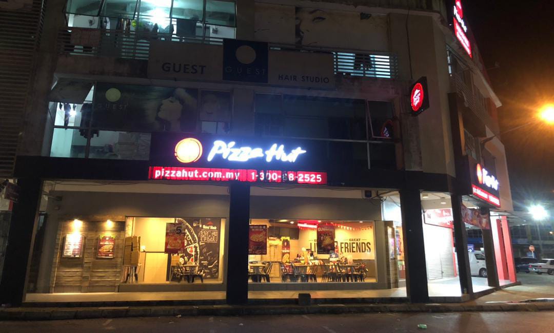 Pizza Hut Delivery E-Mart Photo 7