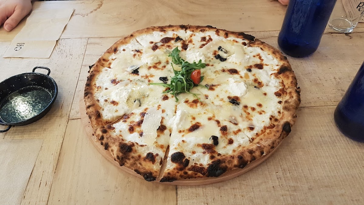 Pizzería Tómbola Photo 8