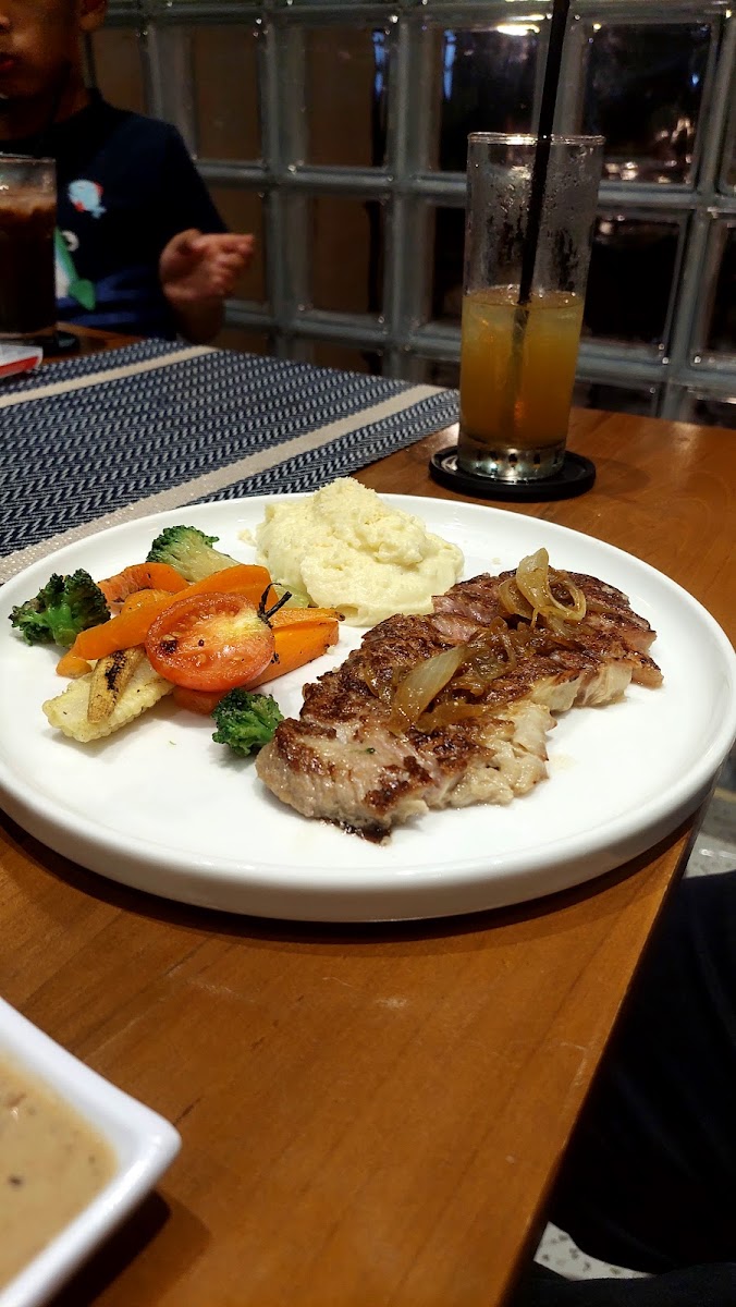 GOERNA Coffee Lounge Photo 6