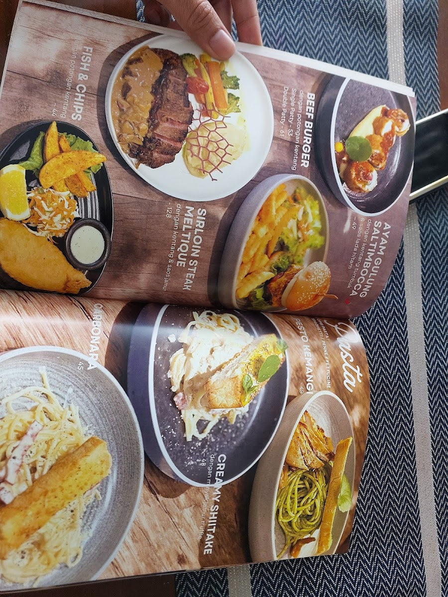 GOERNA Coffee Lounge Photo Menu 3