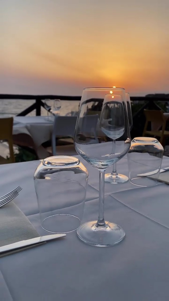 VISTA RESTAURANT Photo 2