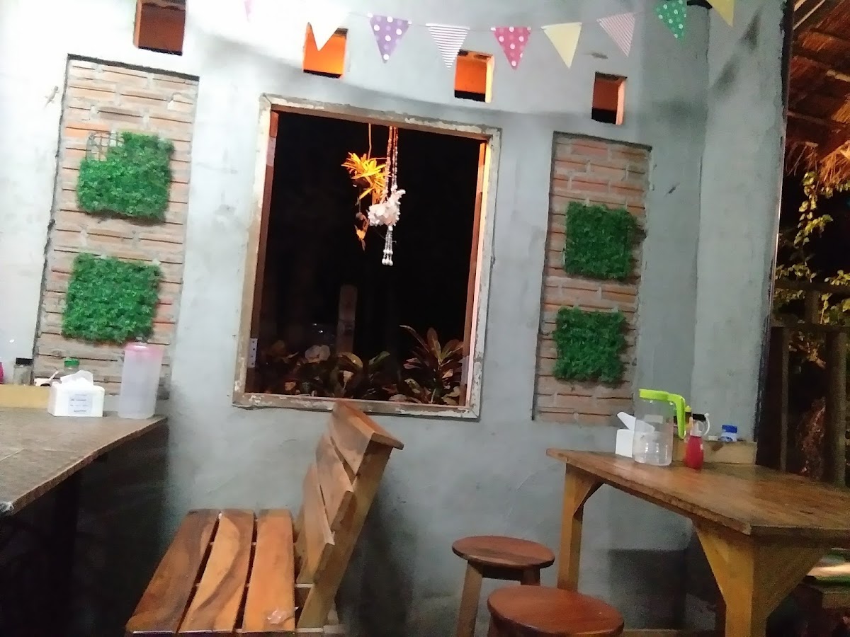 ร้านสเต็ก วันดีดี One Dee Dee Steak Phaimai