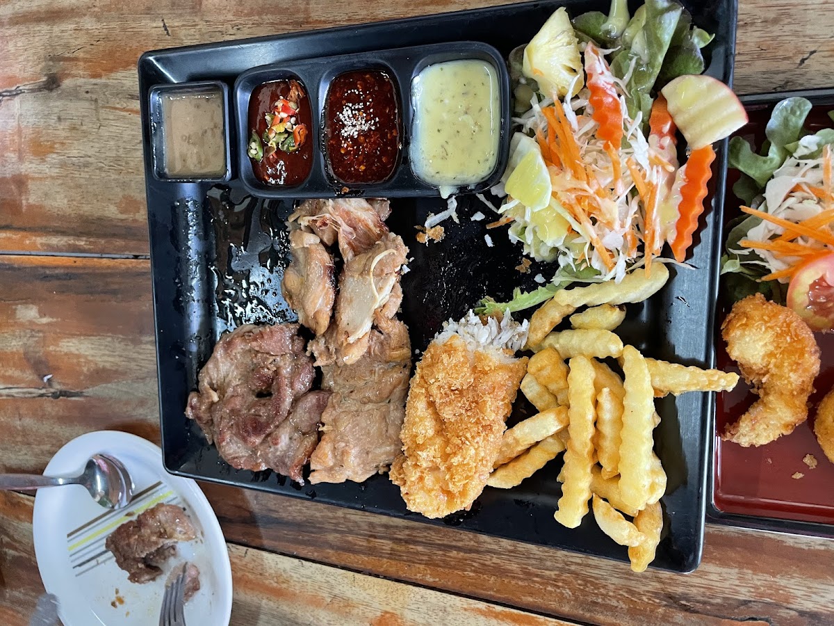 ร้านสเต็ก วันดีดี One Dee Dee Steak Phaimai Photo 3
