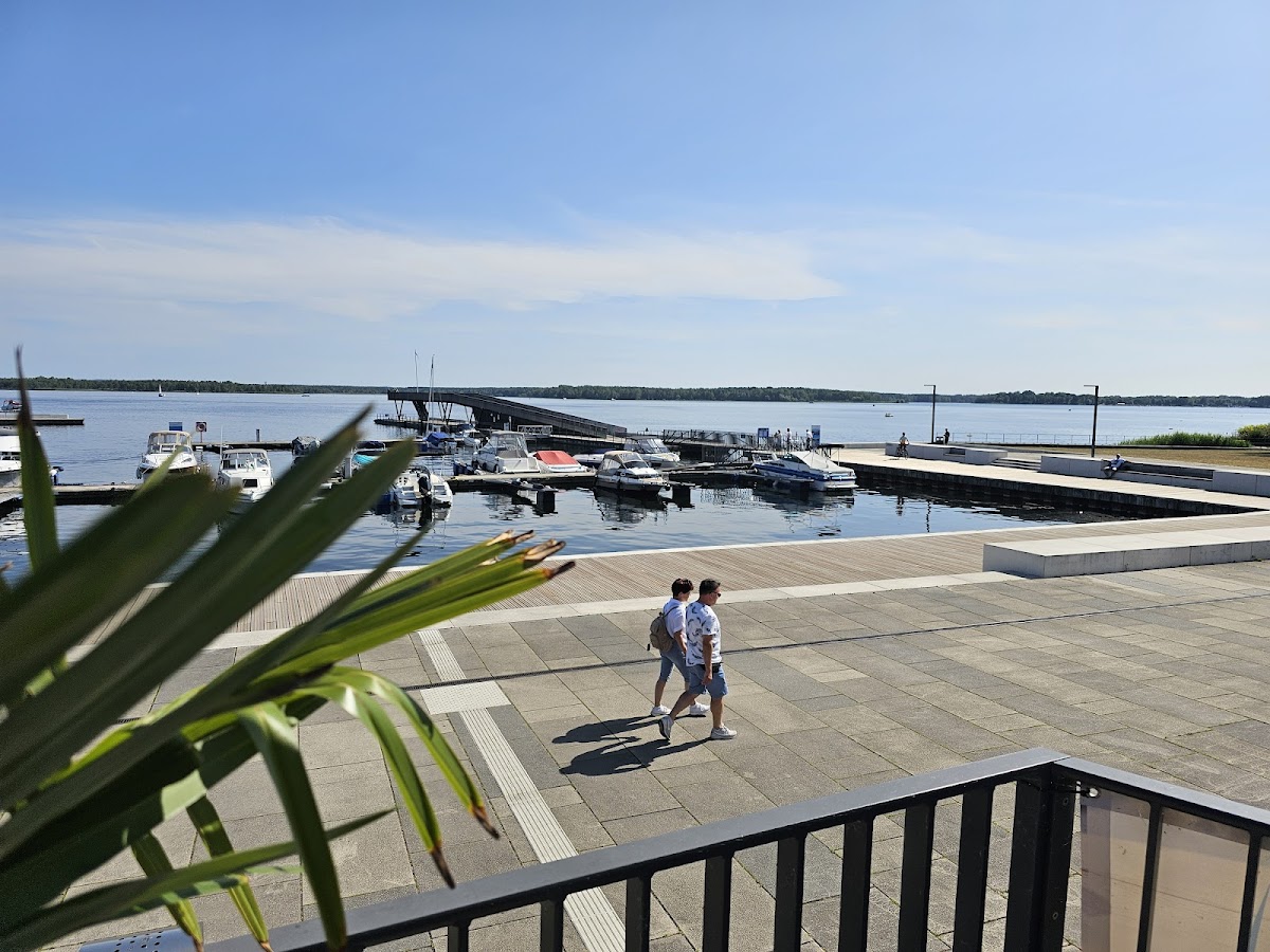 Pier 1 - Restaurant & Eiscafé am Stadthafen Senftenberg Photo 4