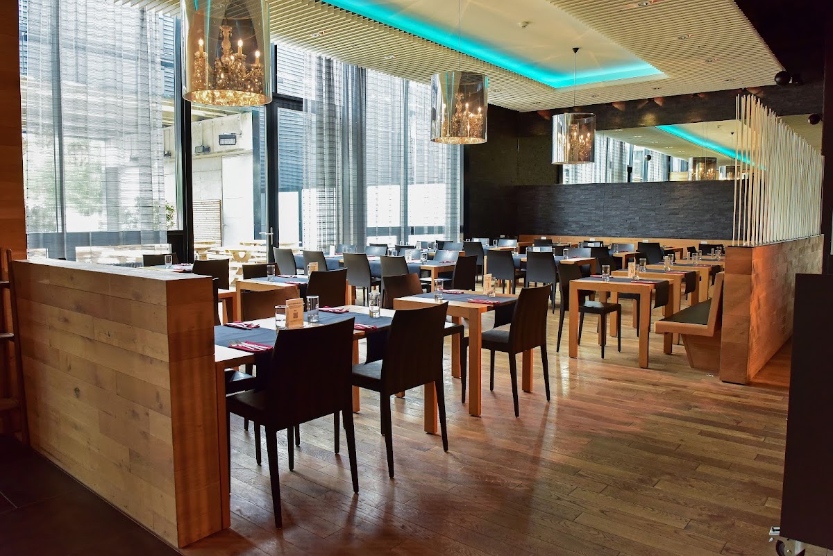 Restaurant & Bar ALLMEND Photo 3