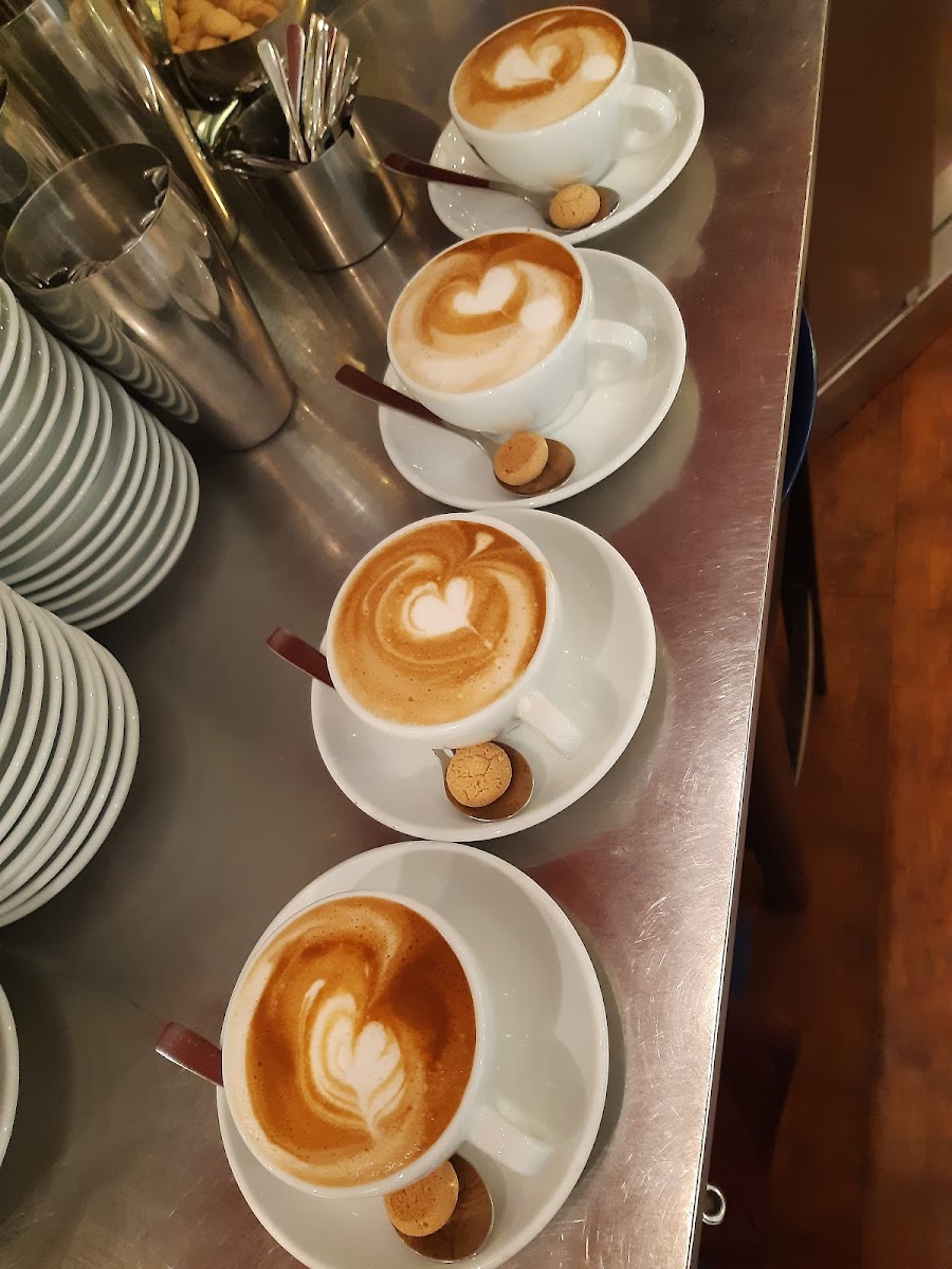 Alessandro caffè FRECCIAROSSA - Augsburg Photo 2