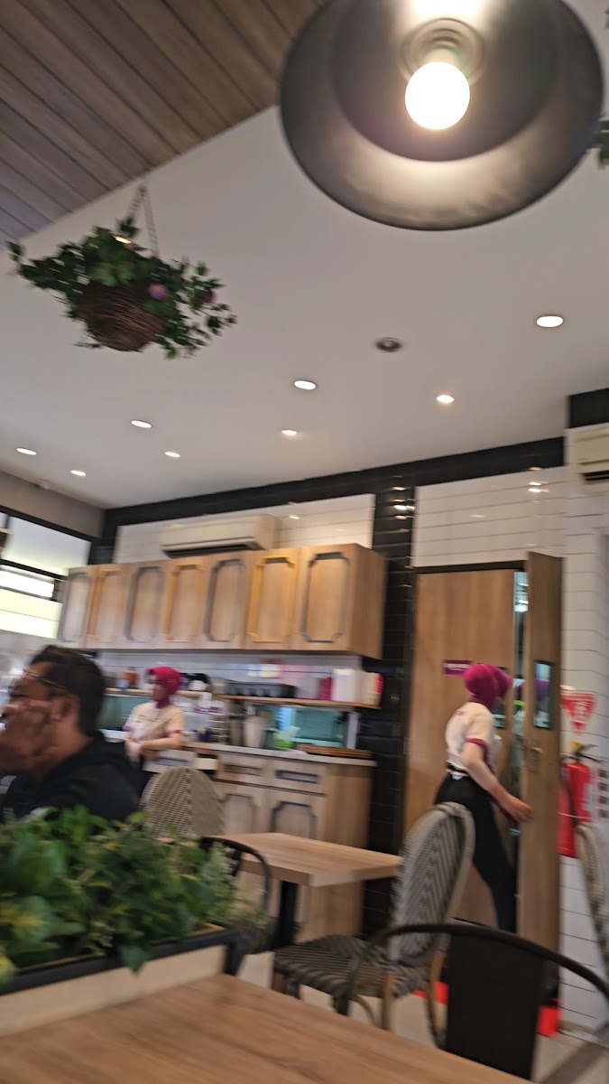 Solaria Halim Perdana Kusuma Photo 2