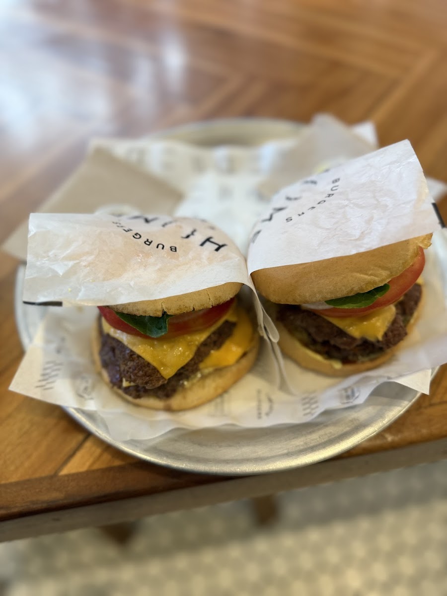 Home Burgers Poblado Photo 4
