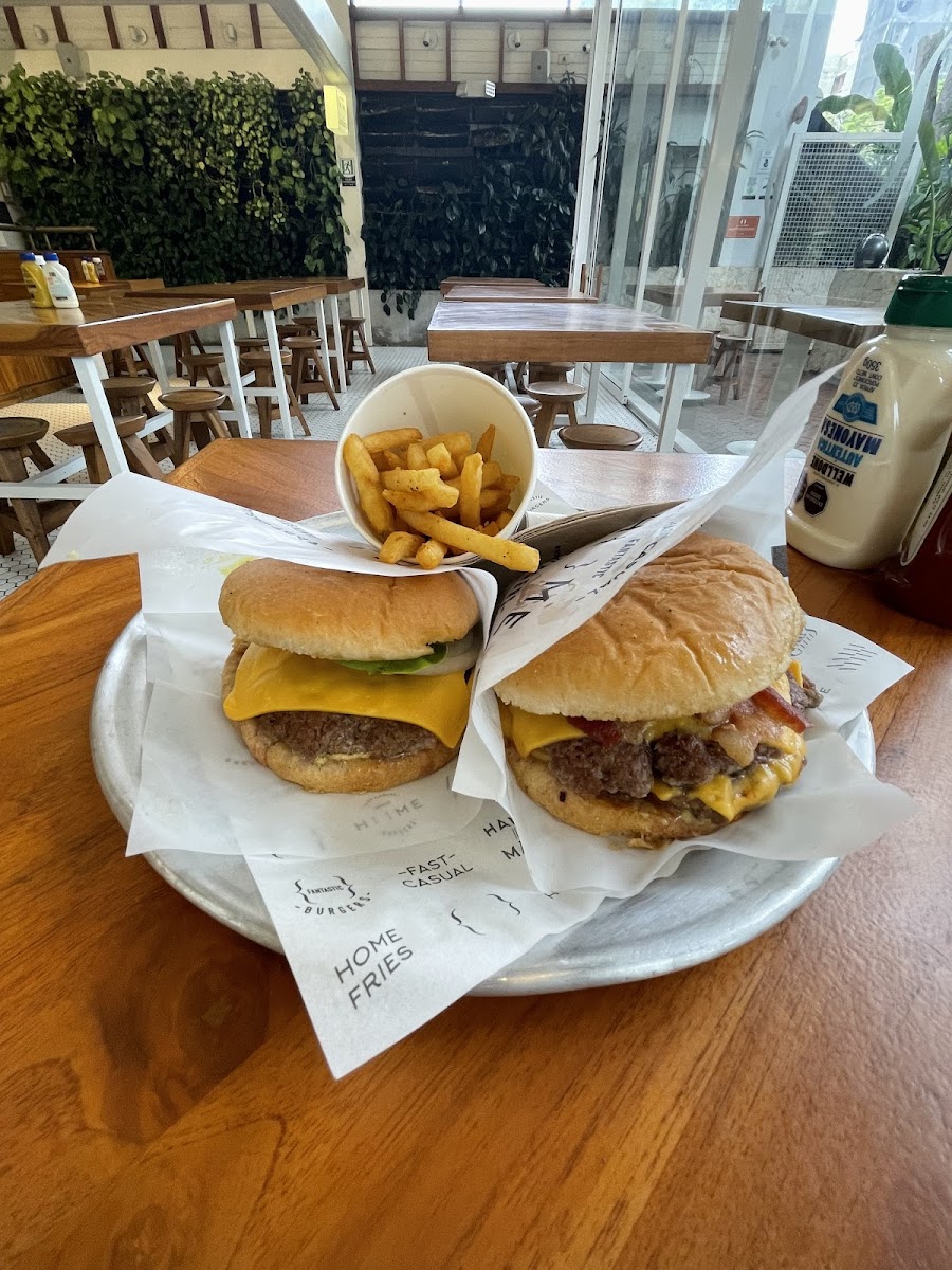 Home Burgers Poblado Photo 9
