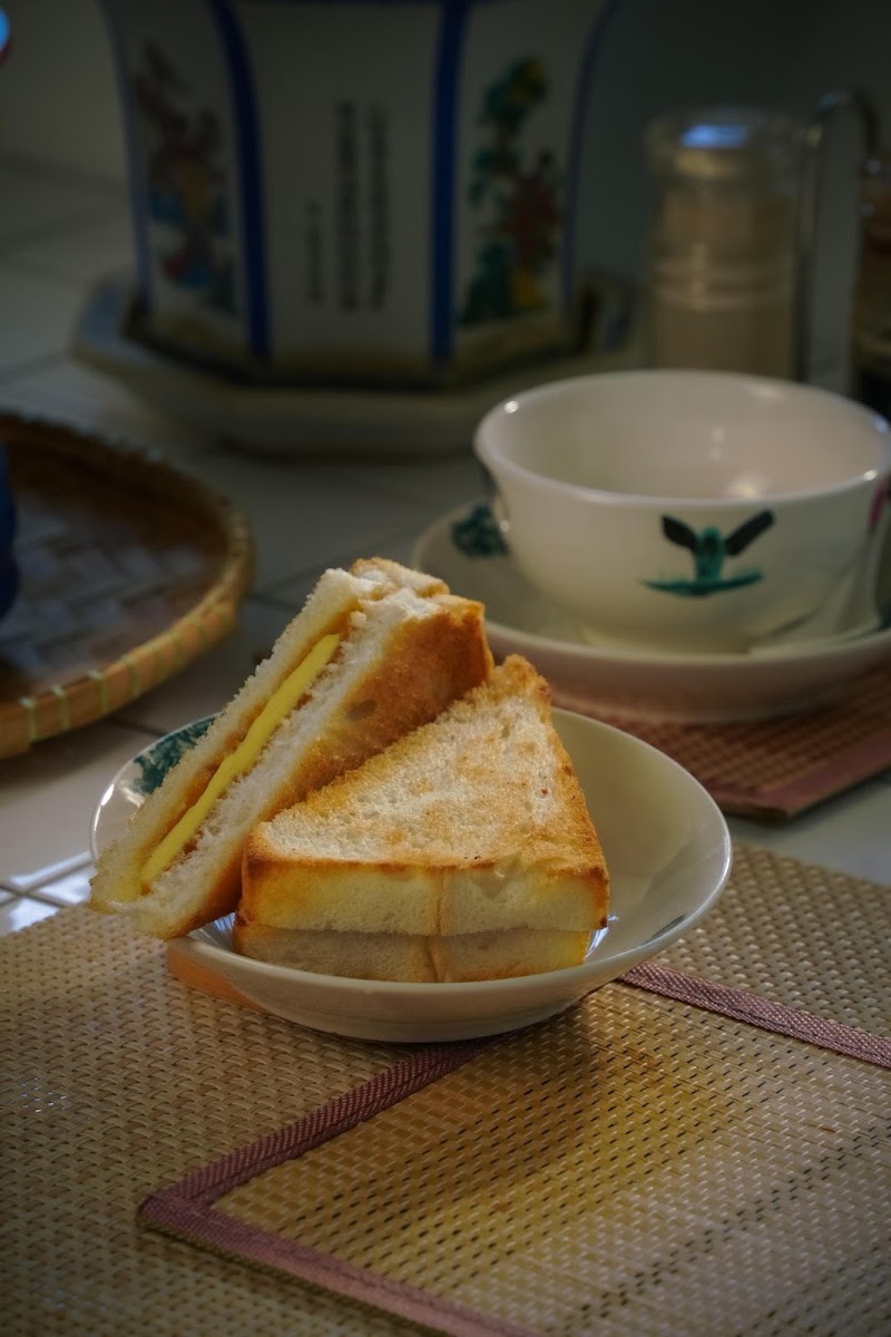 APAH KA BAR CAFE [HALAL CERTIFIED] Photo 9