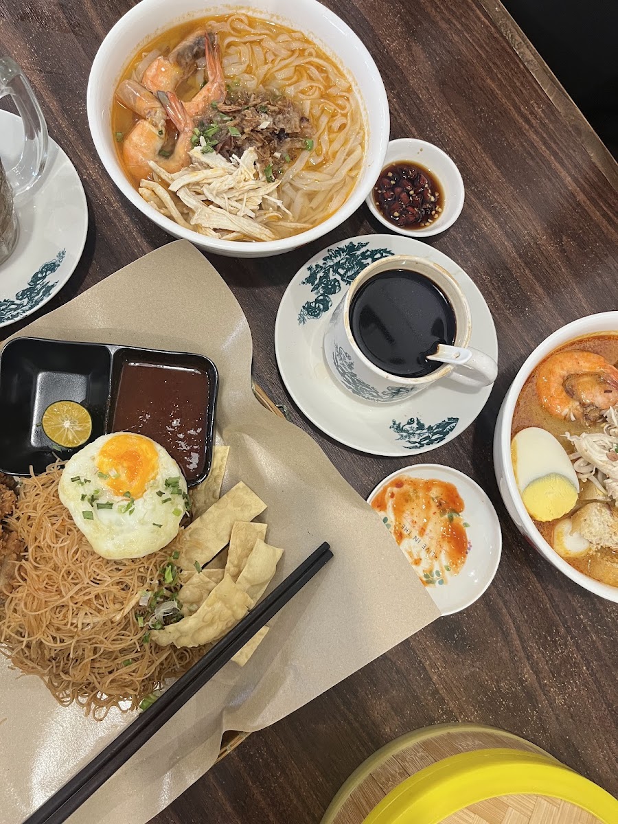 APAH KA BAR CAFE [HALAL CERTIFIED] Photo 3