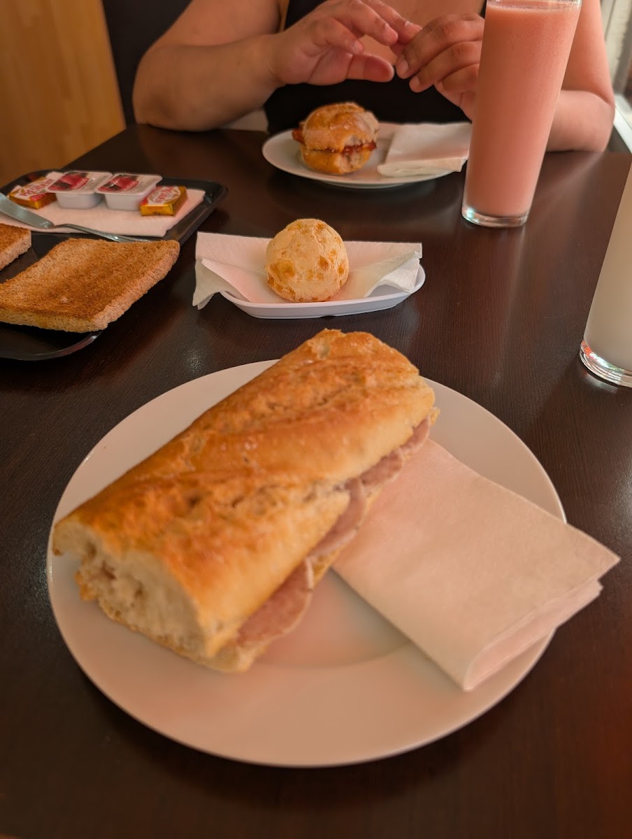Cafeteria Luana Photo 3