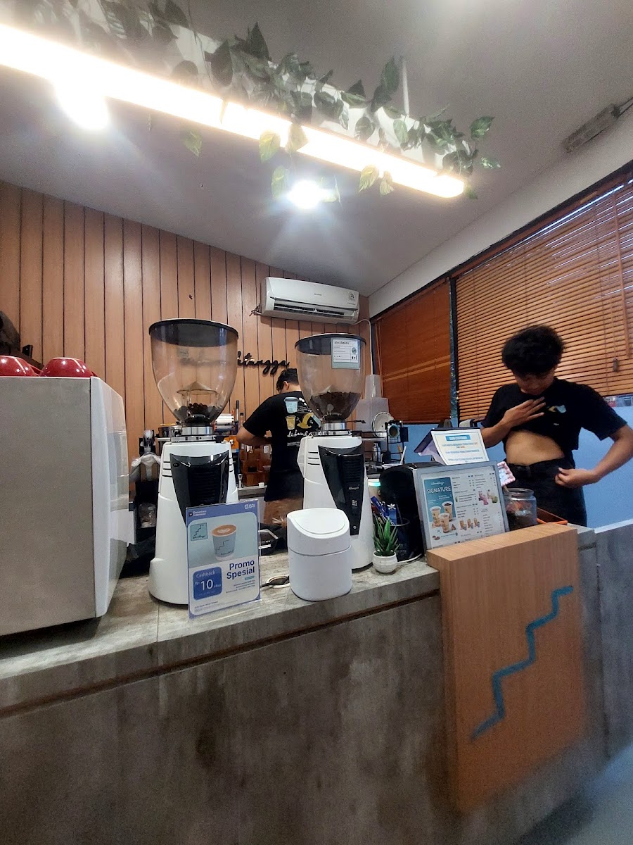 Kopi Dibawahtangga Cibis Park Photo 2