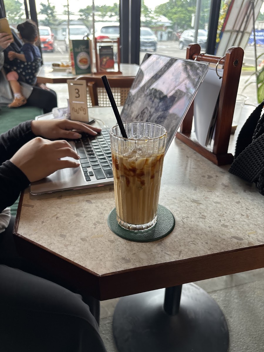 Kopi Dibawahtangga Cibis Park Photo 7