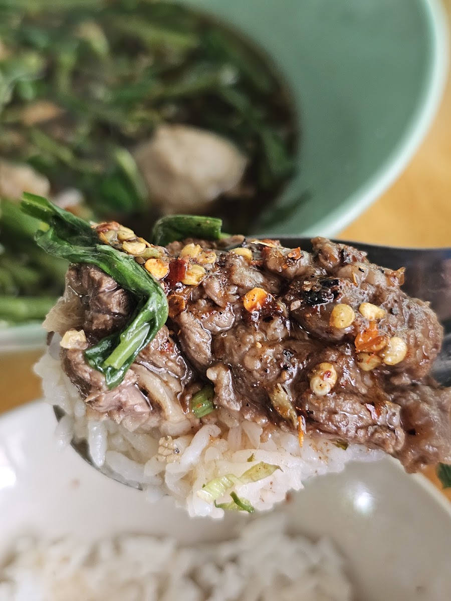 Nung Nuch Restaurant Photo 10