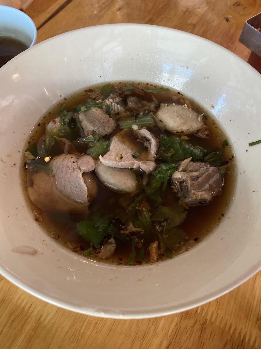 Nung Nuch Restaurant Photo 3