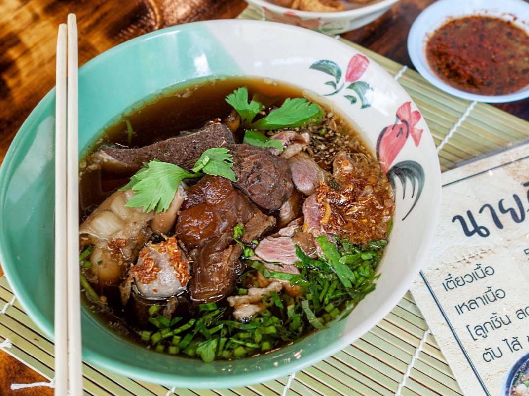Nung Nuch Restaurant Photo 5