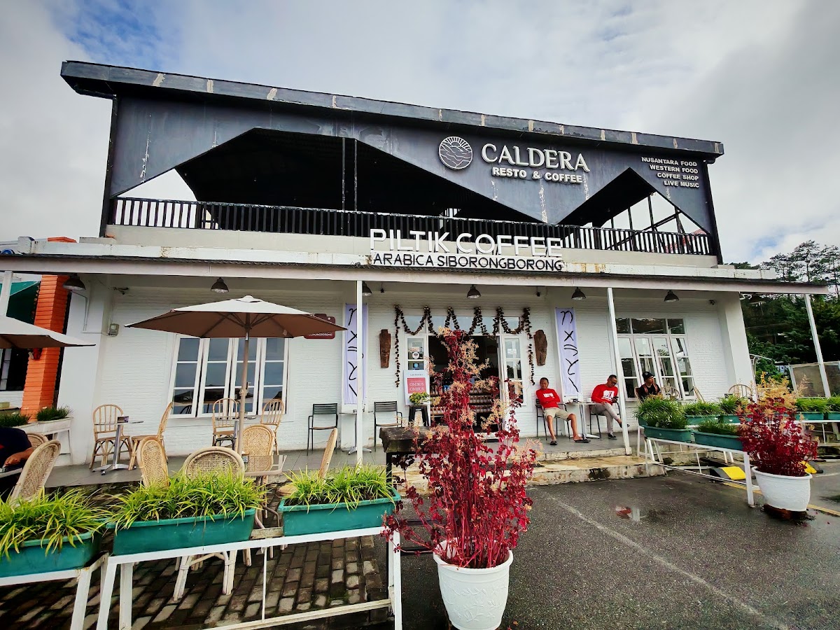 Piltik Cafe SILANGIT
