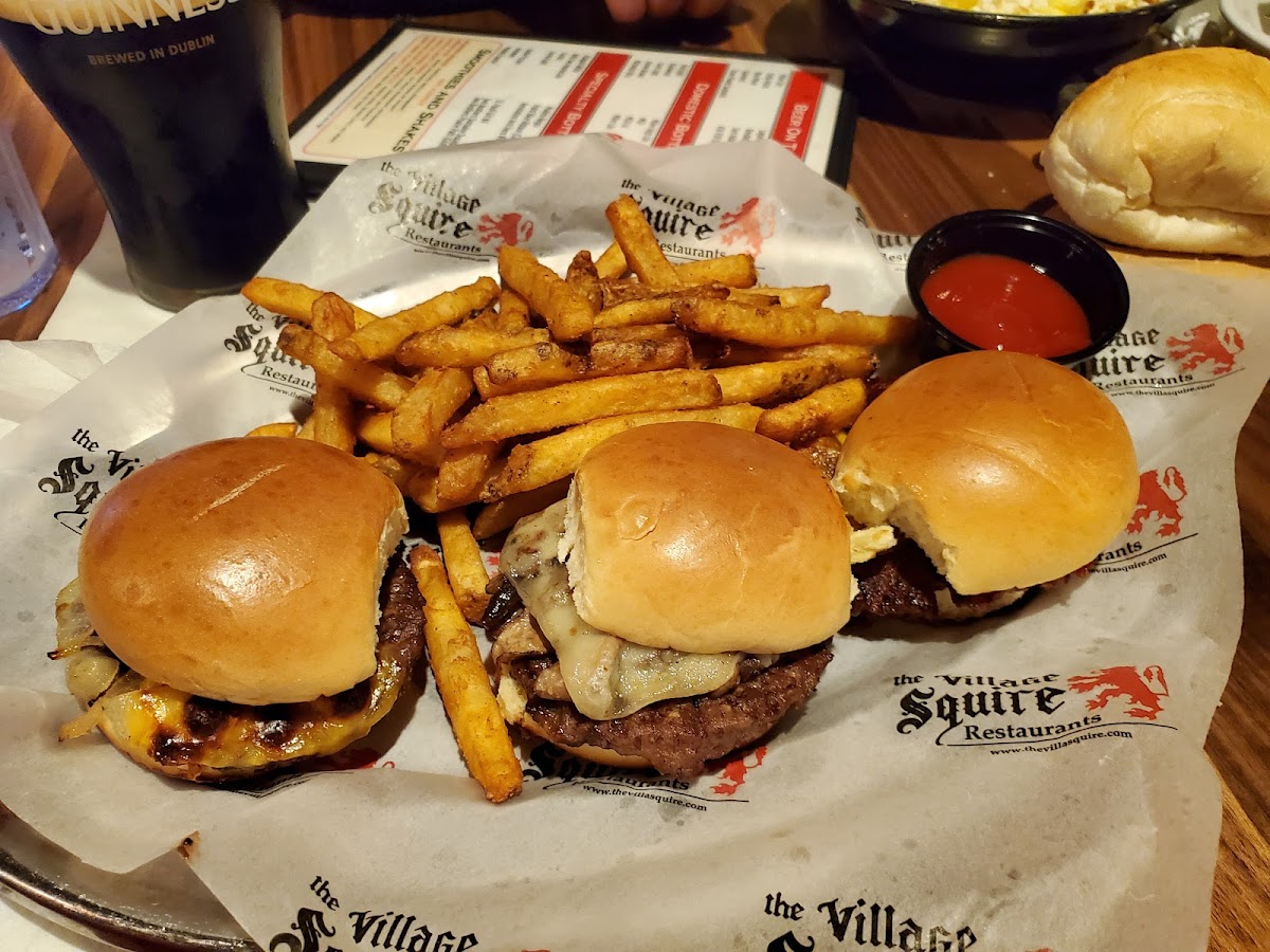 The Village Squire (South Elgin) Photo 9