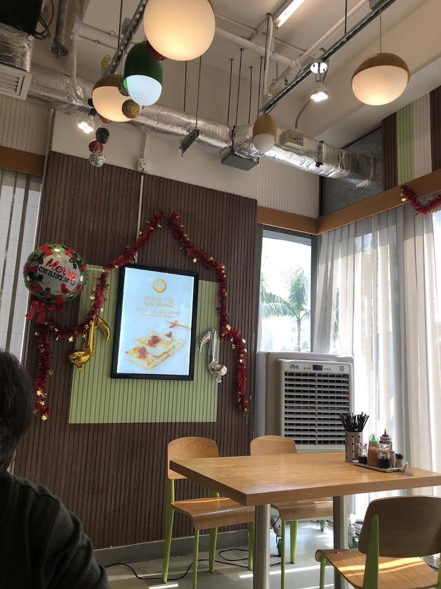 Tommie Dumplings (Ko Shan Cafeteria)