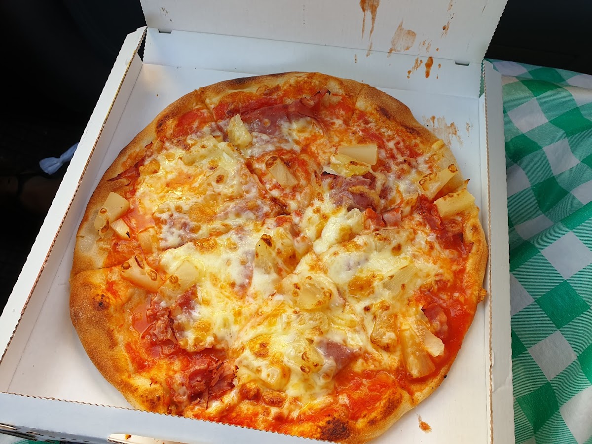 Pizzeria La Piccola Photo 10