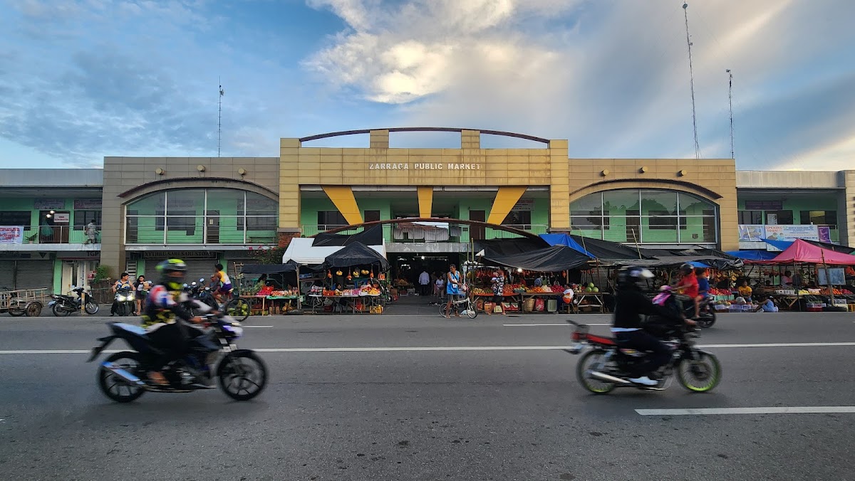 Zarraga Public Market Photo 2