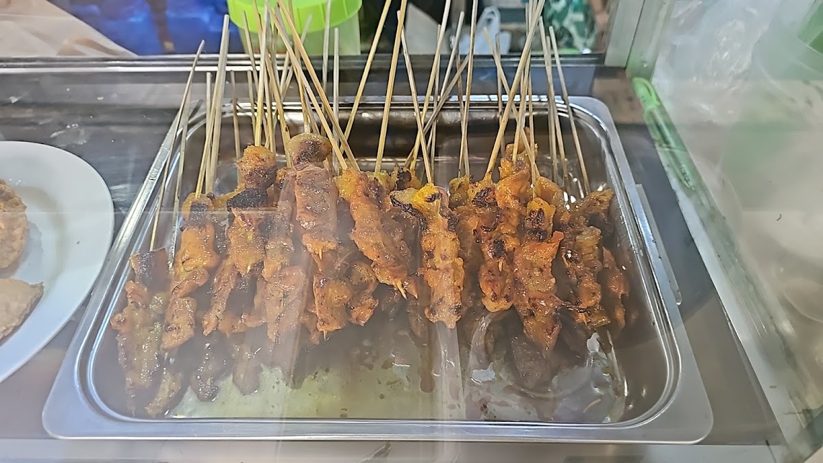 Zarraga Public Market Photo 5