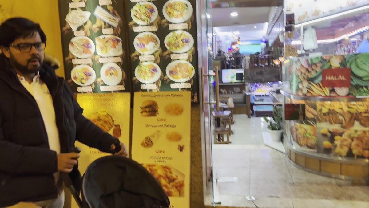 Restaurant Prince a la Turca - HALAL FOOD Photo 2