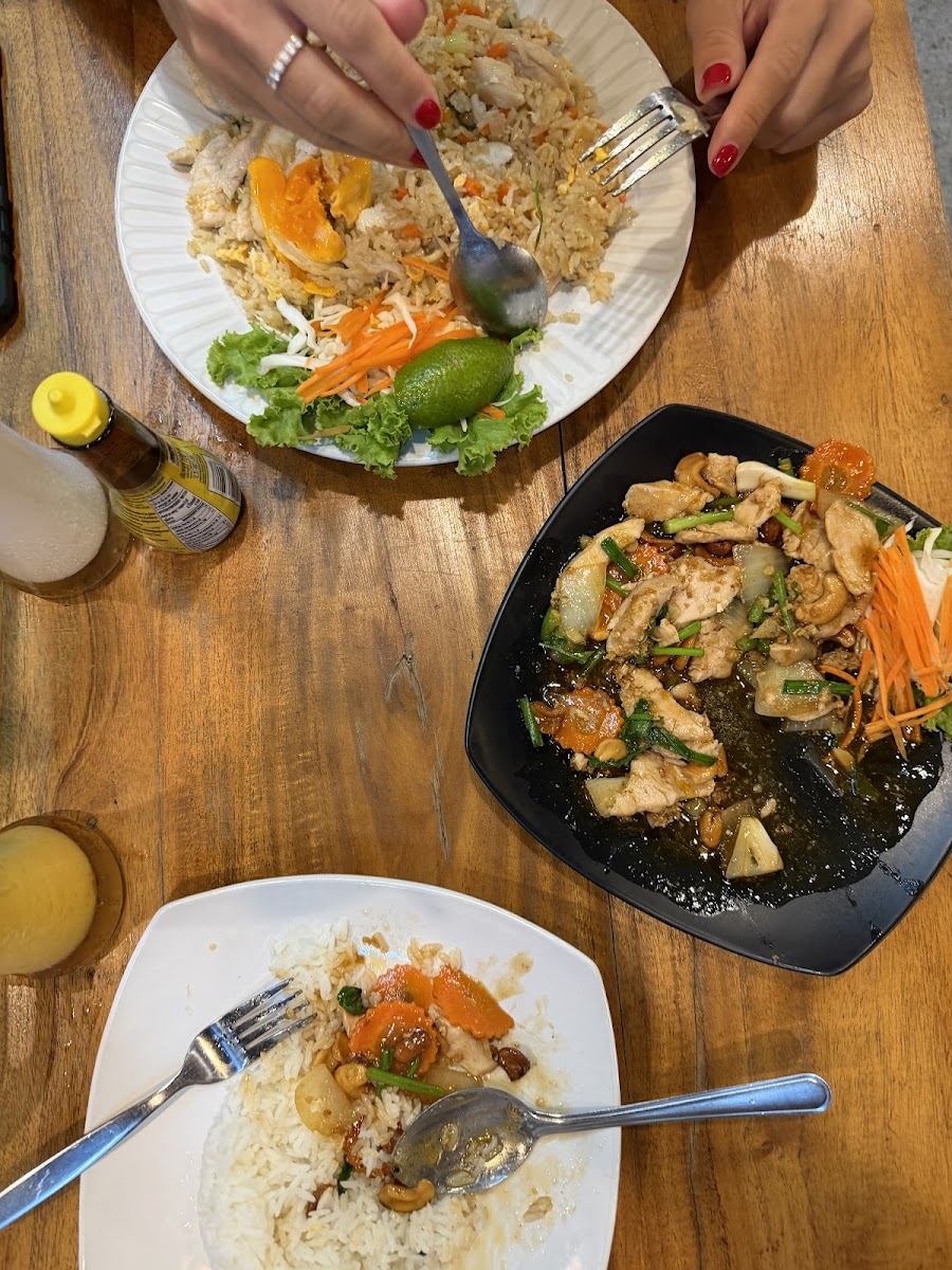 Sam-Pe-Nong Kitchen Photo 3