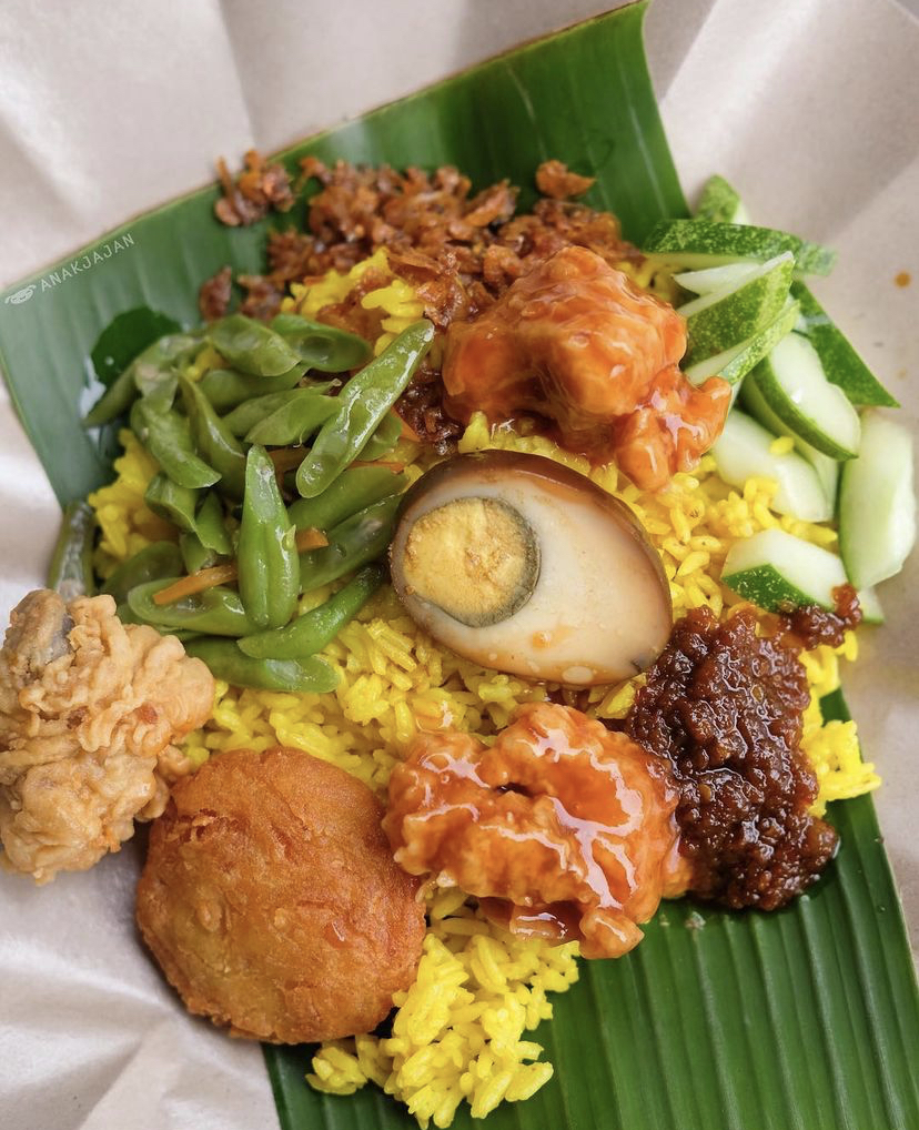 Nasi Kuning Siantan
