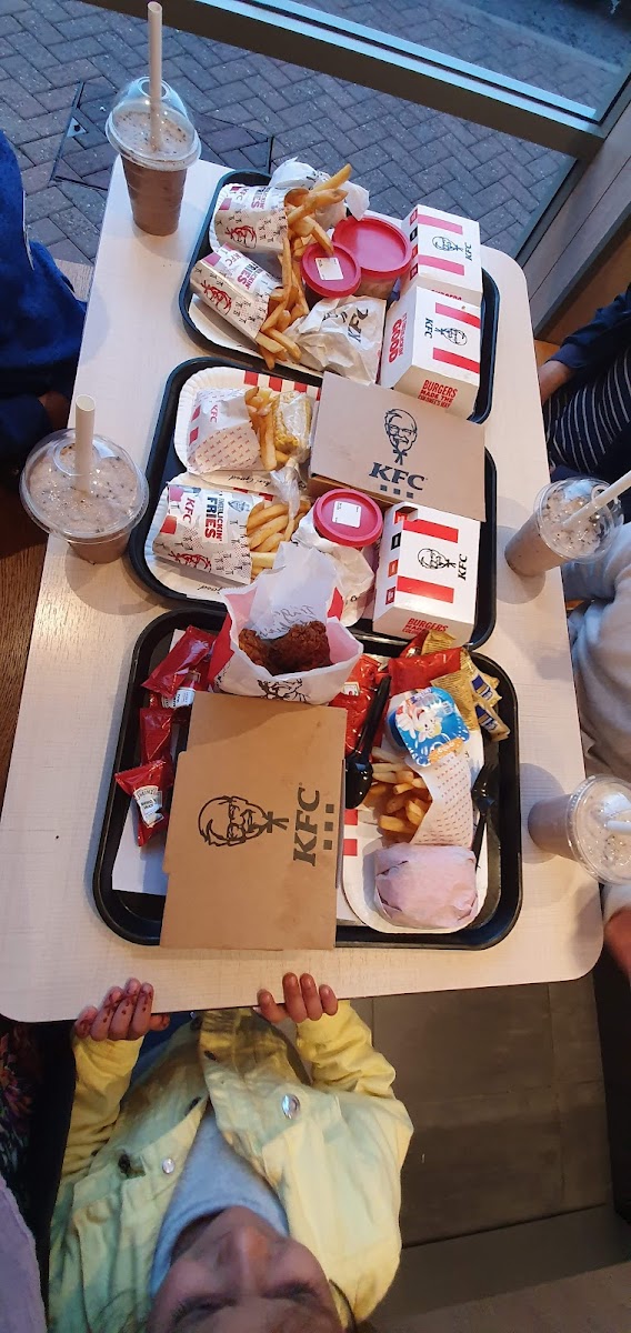 KFC Rochdale - Kingsway Retail Park Photo 8