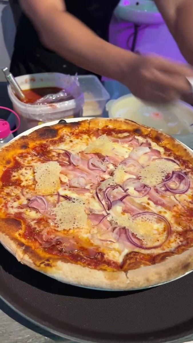 Mojo Pizza Co KL (Mojo & Co) Photo 2